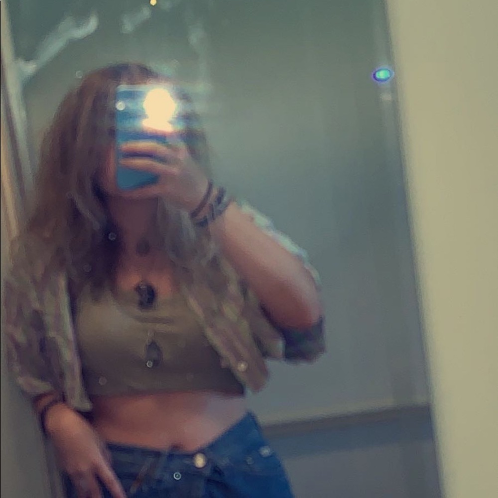 Meet your Posher, Addy